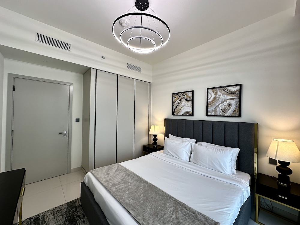 Lux BnB I Sun Rise Bay Tower I Ocean View