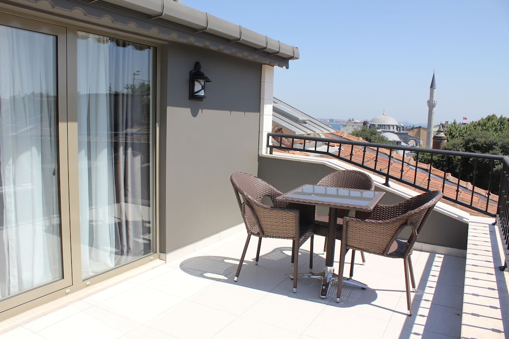 Waw Otel Galataport - Image 22