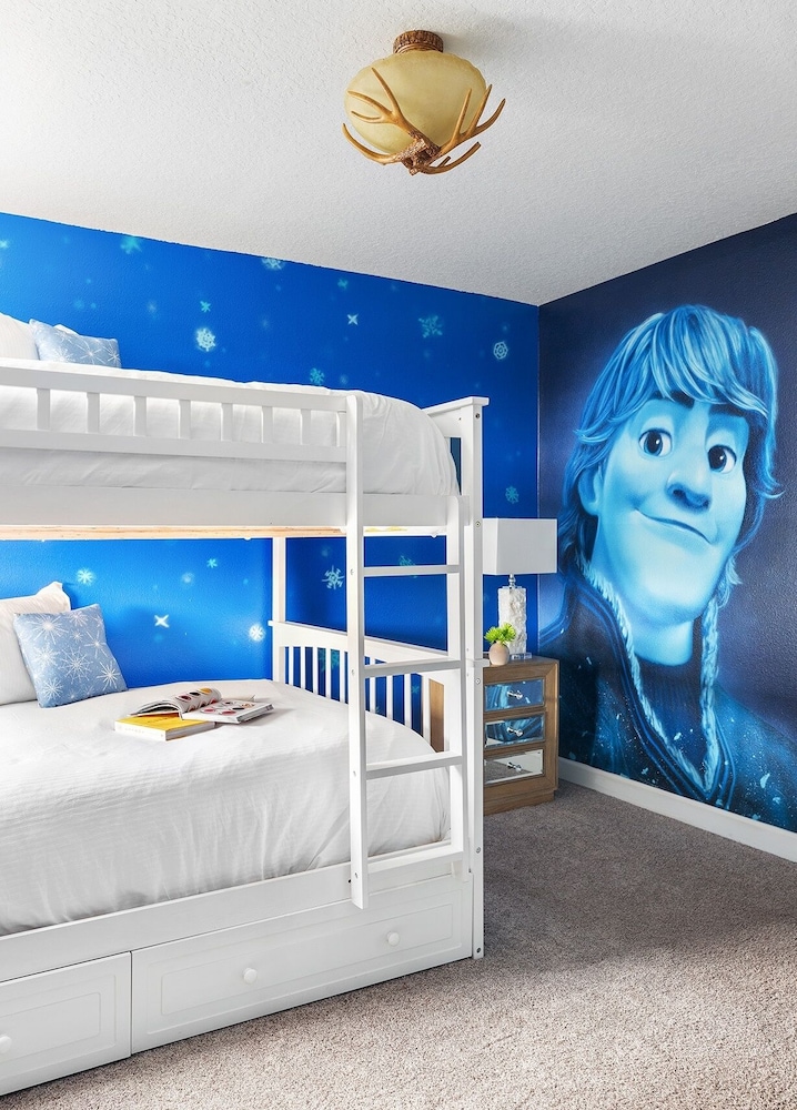 Orlando Resort Retreat Fun-filled Family Haven 5 Bedroom Home