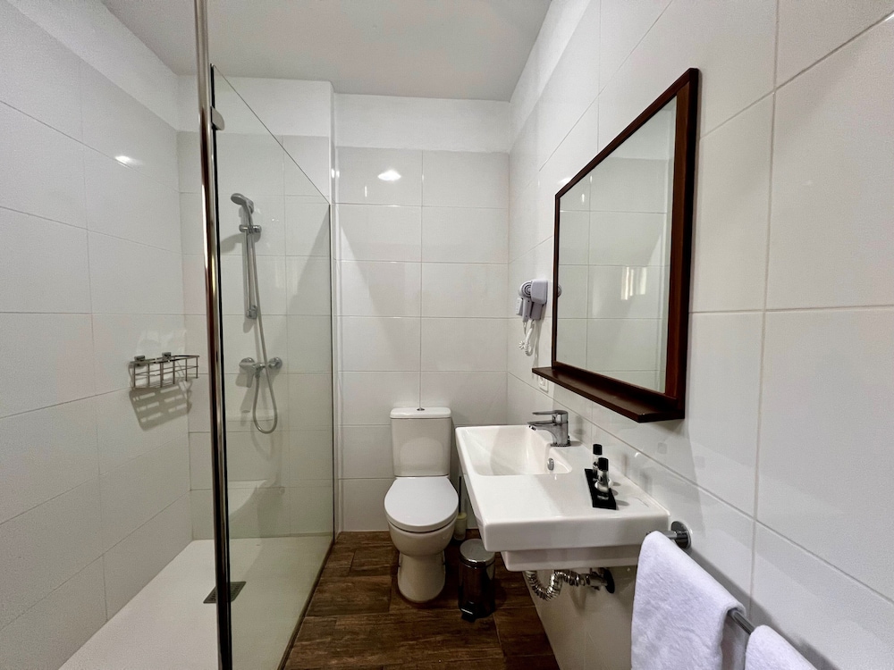 Apartamentos Frontera