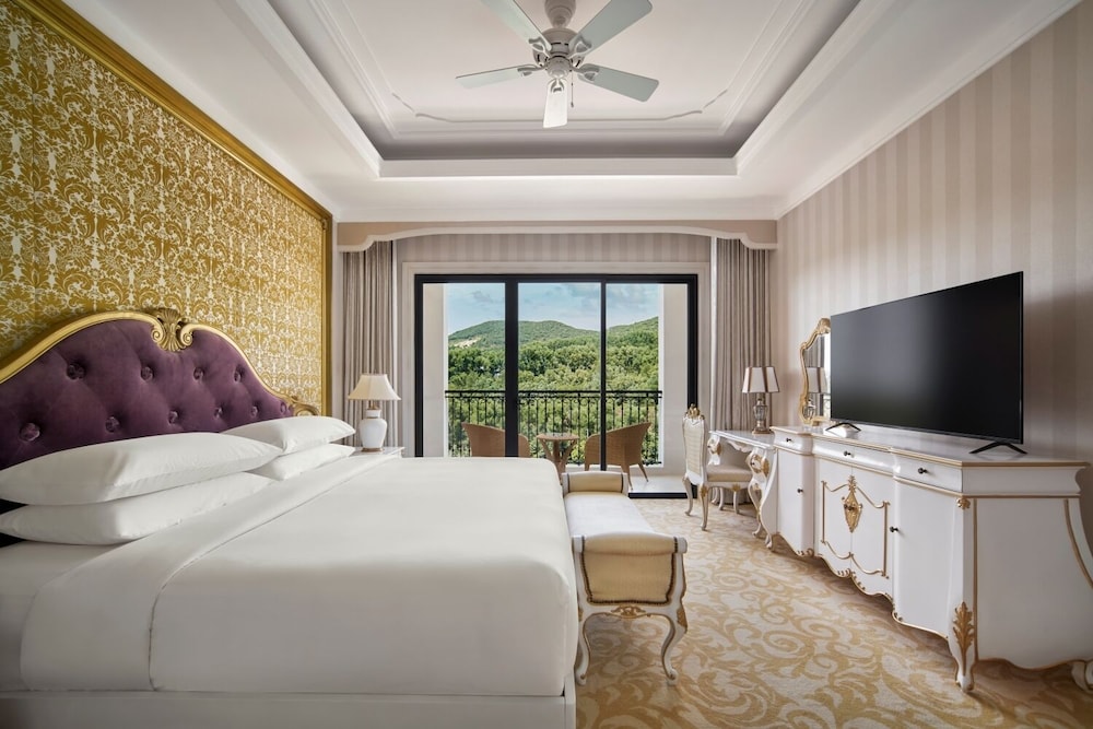 Luxury Marriot Resort & Spa - Nha Trang