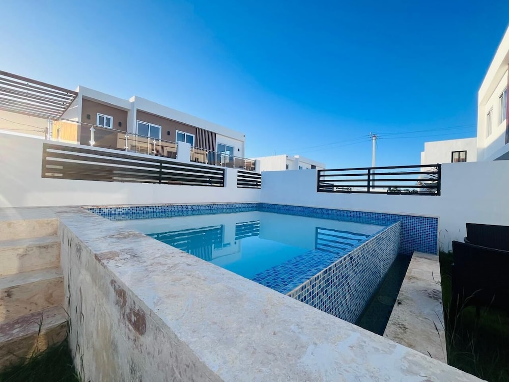 4BR 14 pax Twin Villa-Bbq & private pool