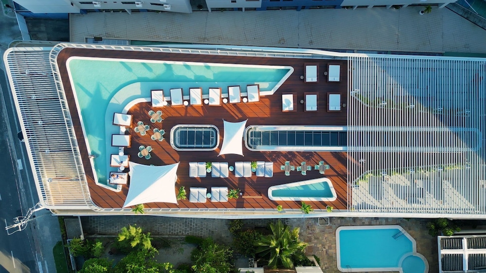 Setai Yacht - Garden III - By Almare