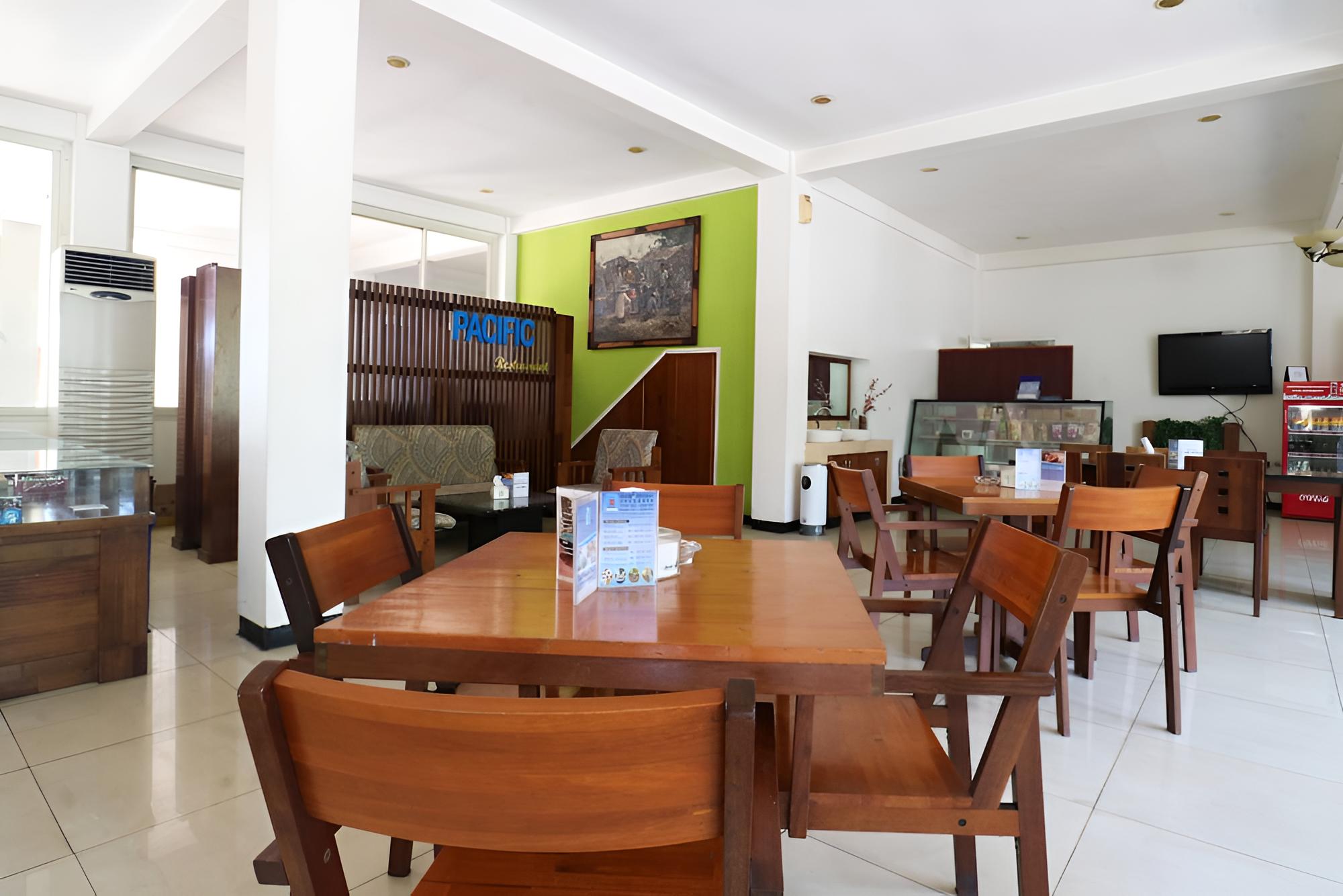 Hotel Pacific