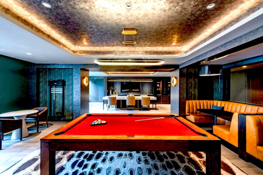 Prime Metro Proximity Condo at Clarendon