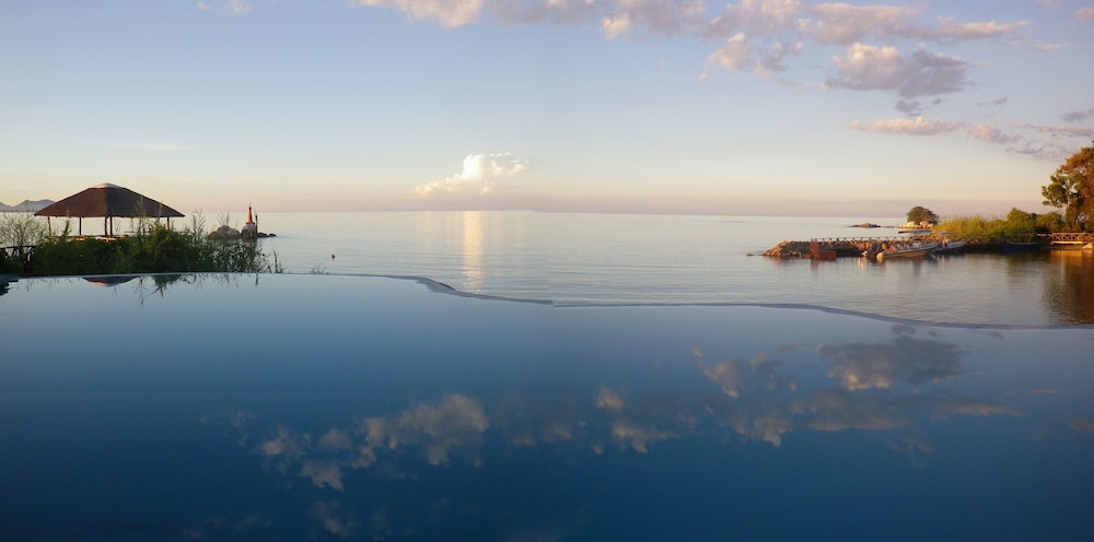 Blue Zebra Island Lodge