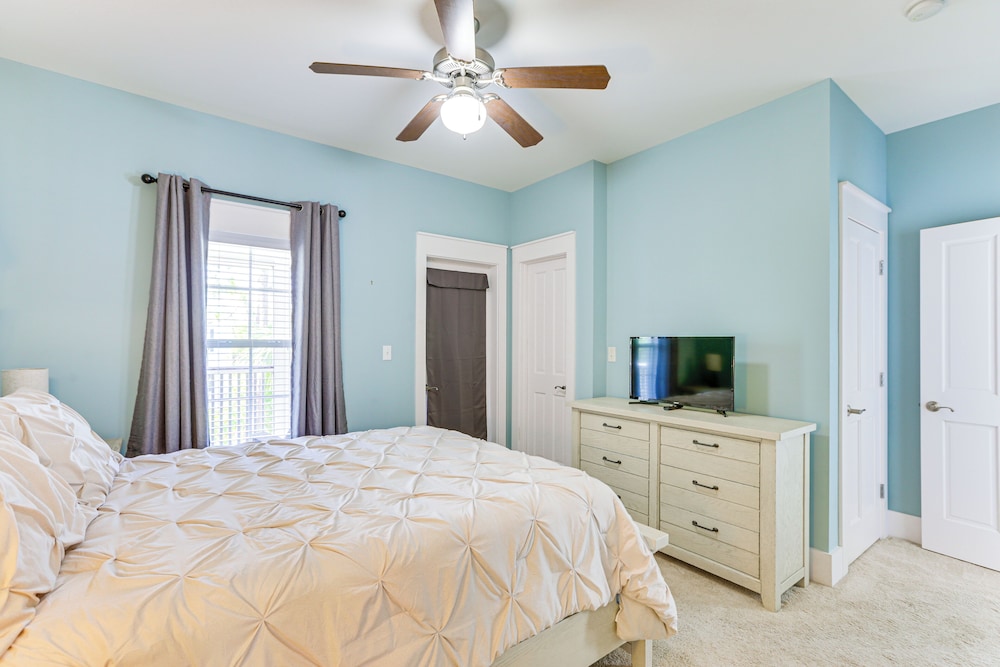 Resort-style Port St Joe Escape ~ 3 Mi to Downtown