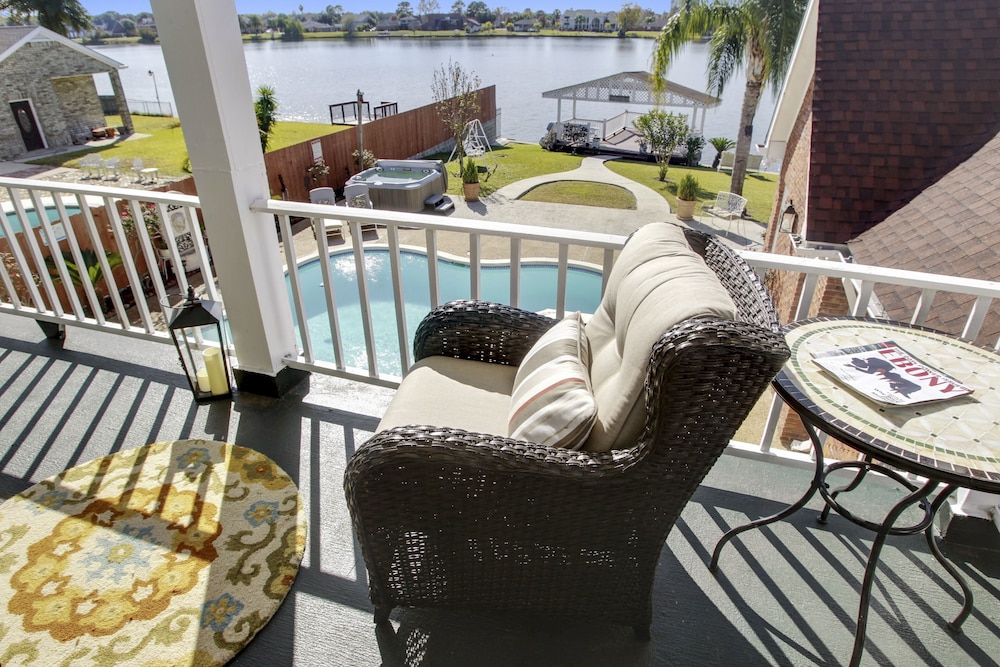 Lovely 3 BR home only 15mins from downtown NOLA / Permit #21-RSTR-19923 by RedAwning - Image 4