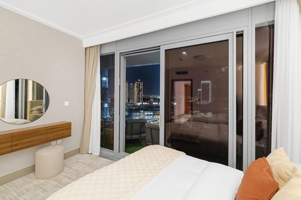 Roomszy Residences - Opera Grand