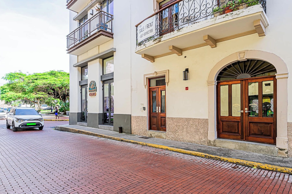 w Grandiose 1BR w Balcony in San Felipe