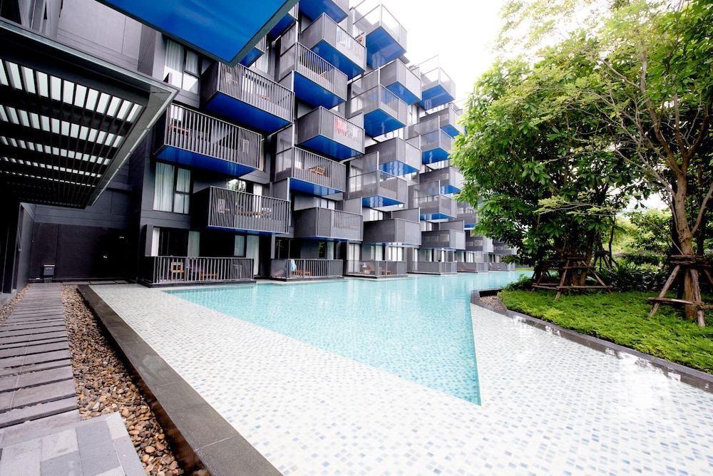 Welcome to the Best and new Apartment to Have Great Trip in Patong Beach view 2