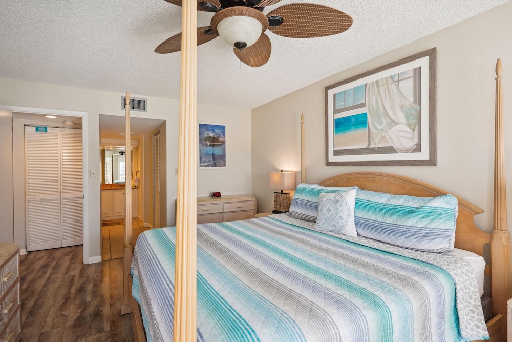 Land's End 5-202 Gulf-bay Front - Premier