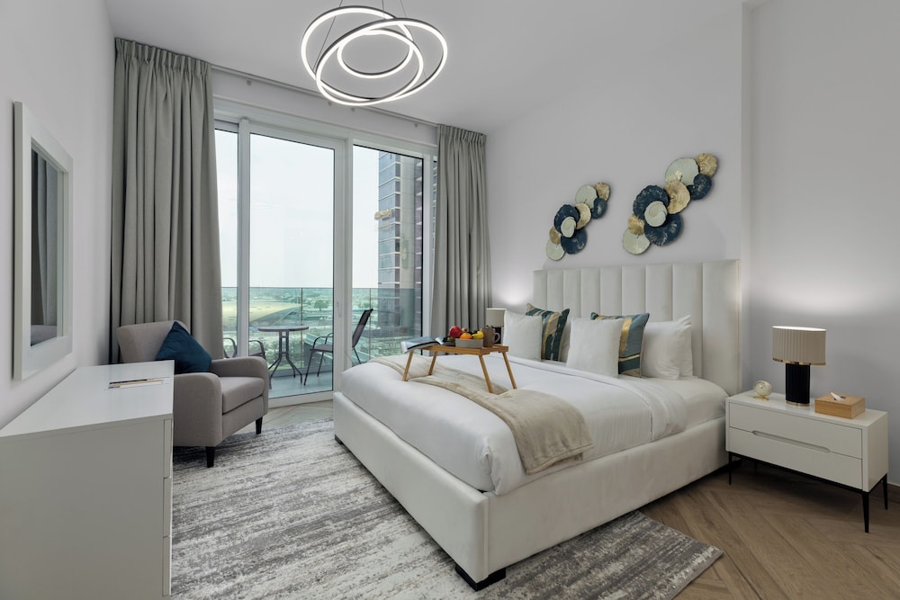 Maison Privee - Urban Parkside Living near the Iconic Dubai Frame