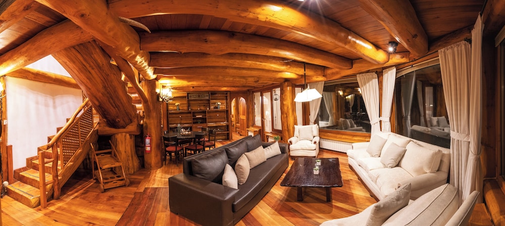 Rotui Luxury Village