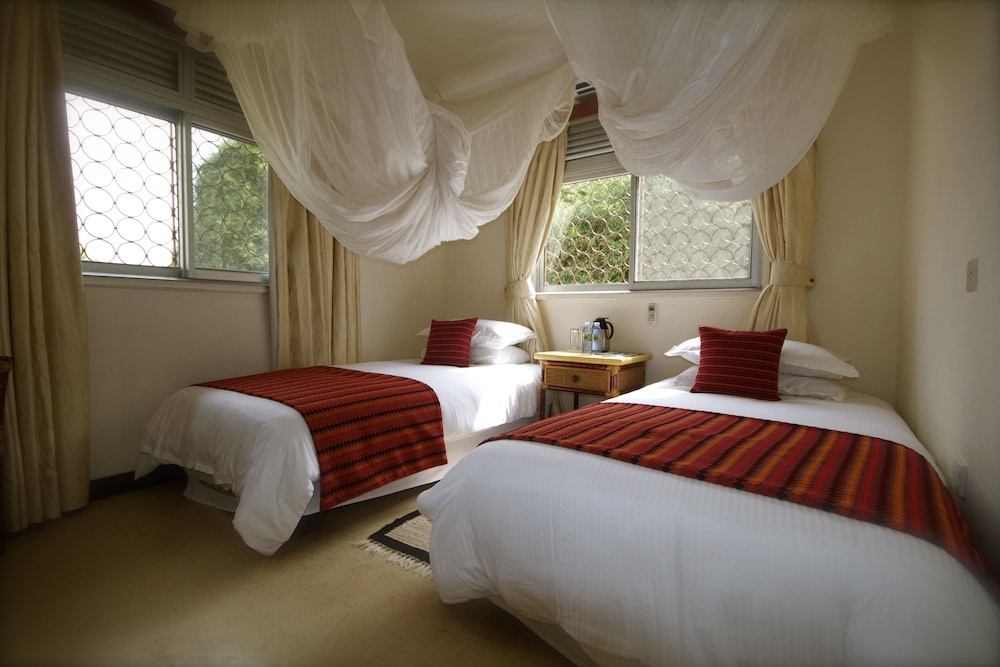 Mweya Safari Lodge