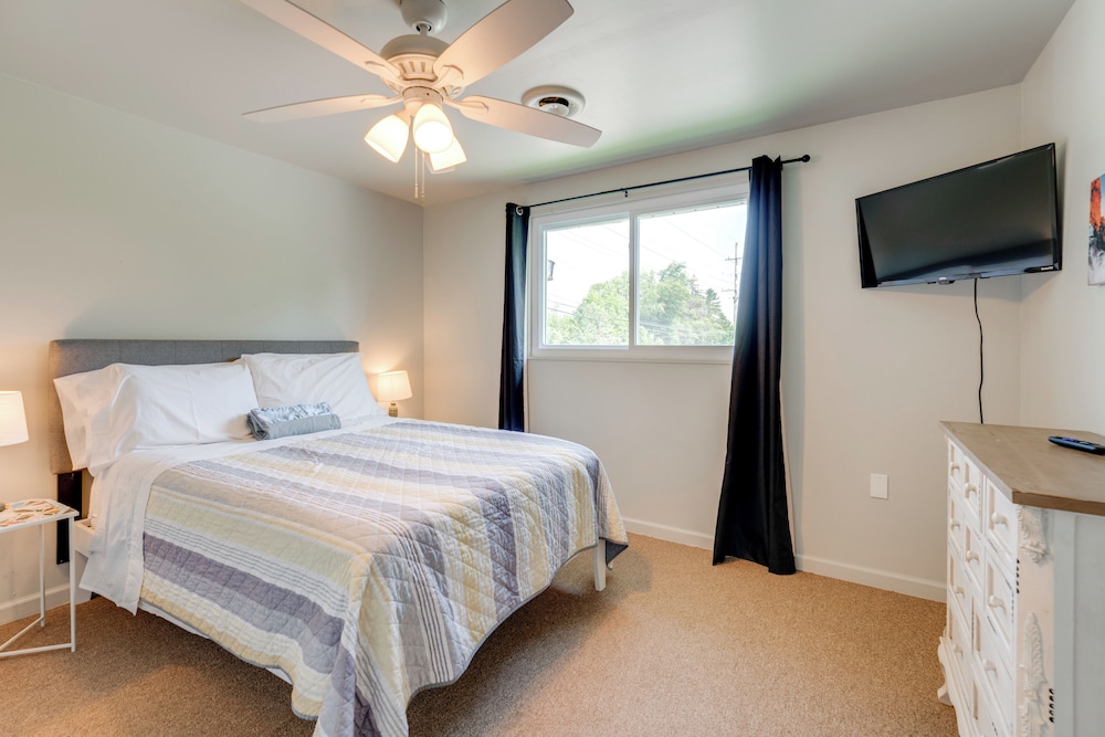 2 Blocks to Beaches: Peaceful Retreat in Lexington