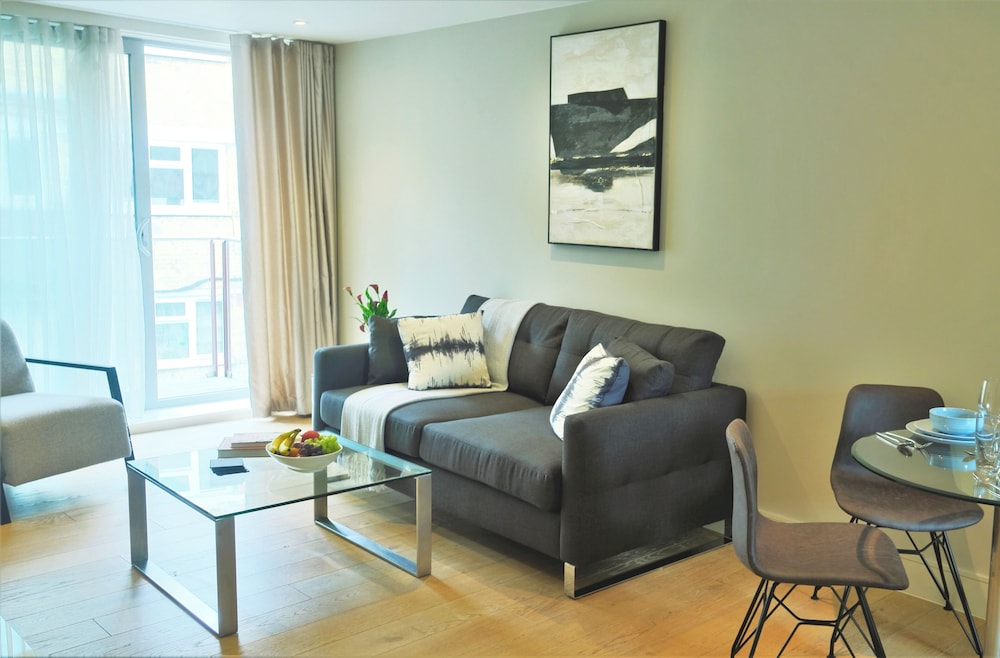 Accomodo London Southbank - Spacious & Elegant Apartments near Big Ben & London Eye