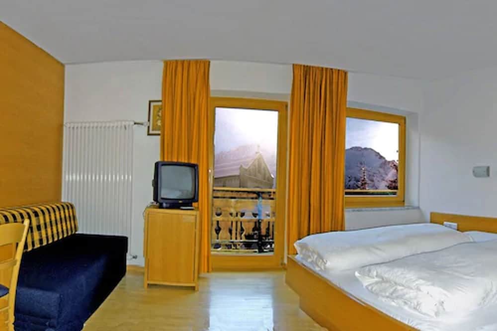 Hotel Alpenhof view 3