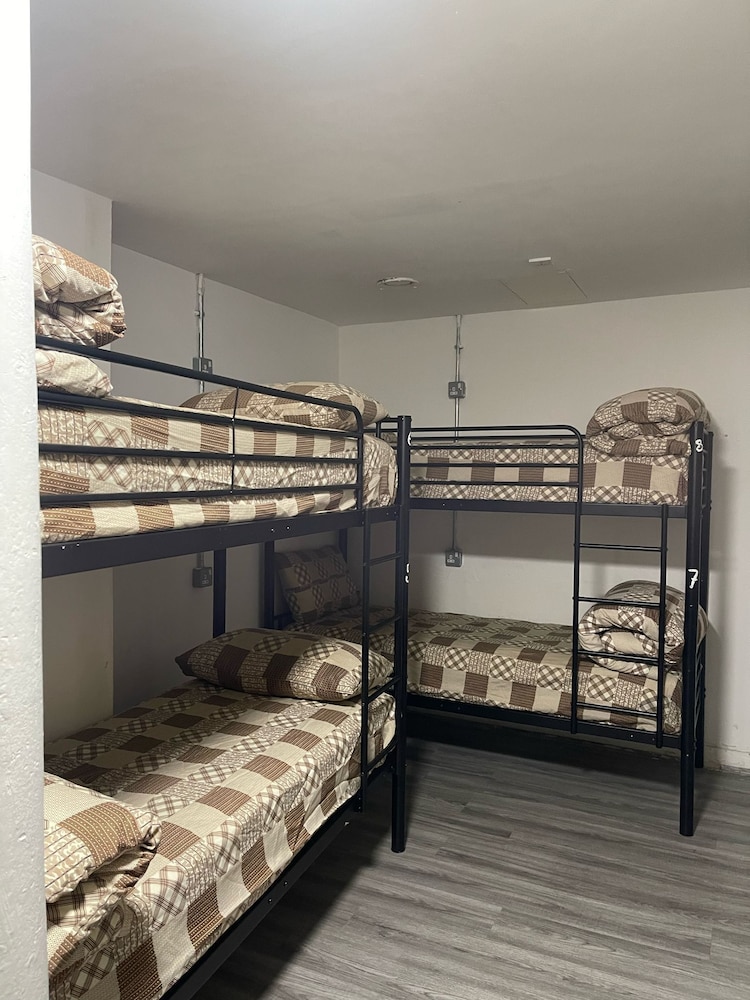 Rahman Hostel - Manchester