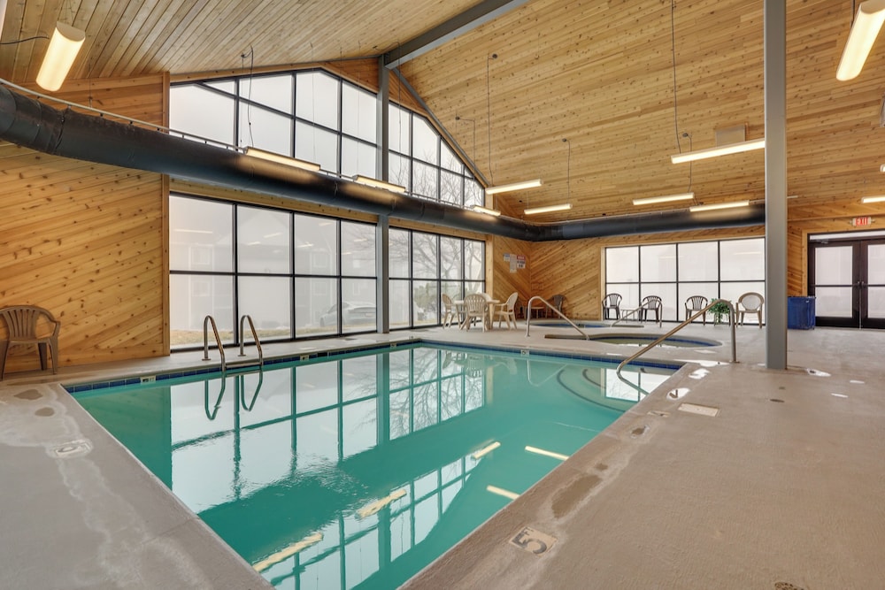 4 Mi to Dtwn Gatlinburg: Condo w/ Pool Access