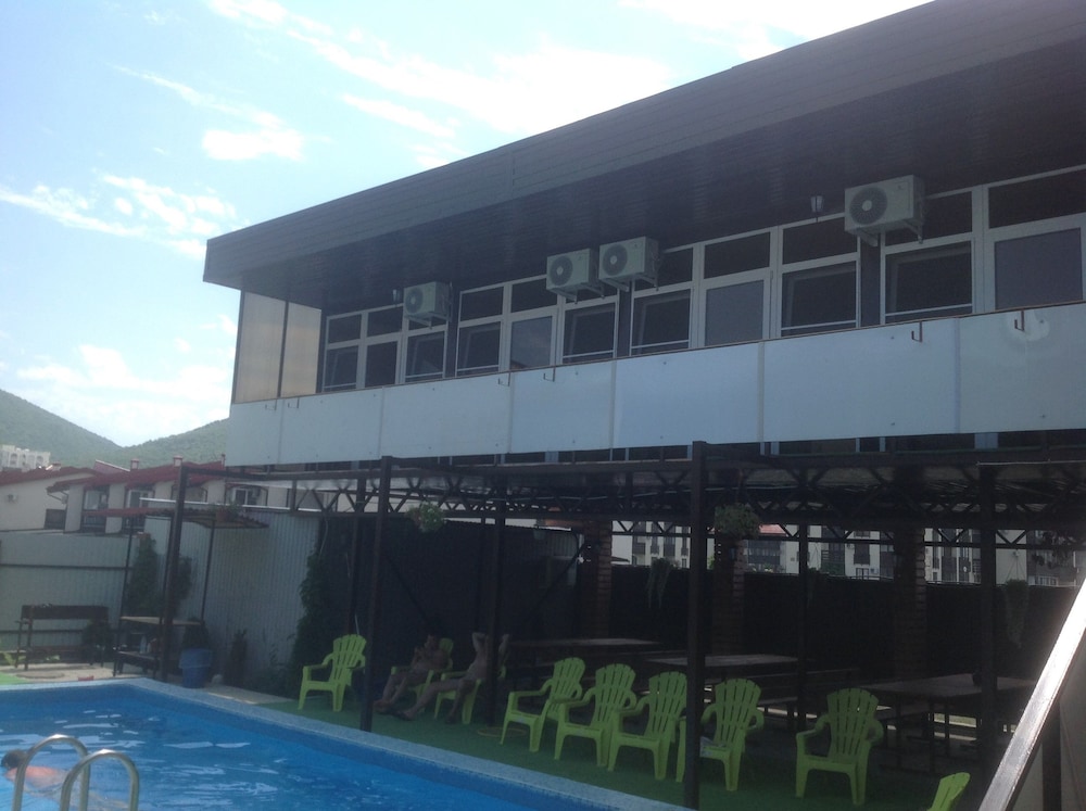 Guest House R&M