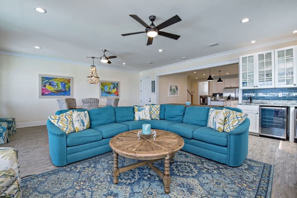 Beachfront 9bed Easybreezy East