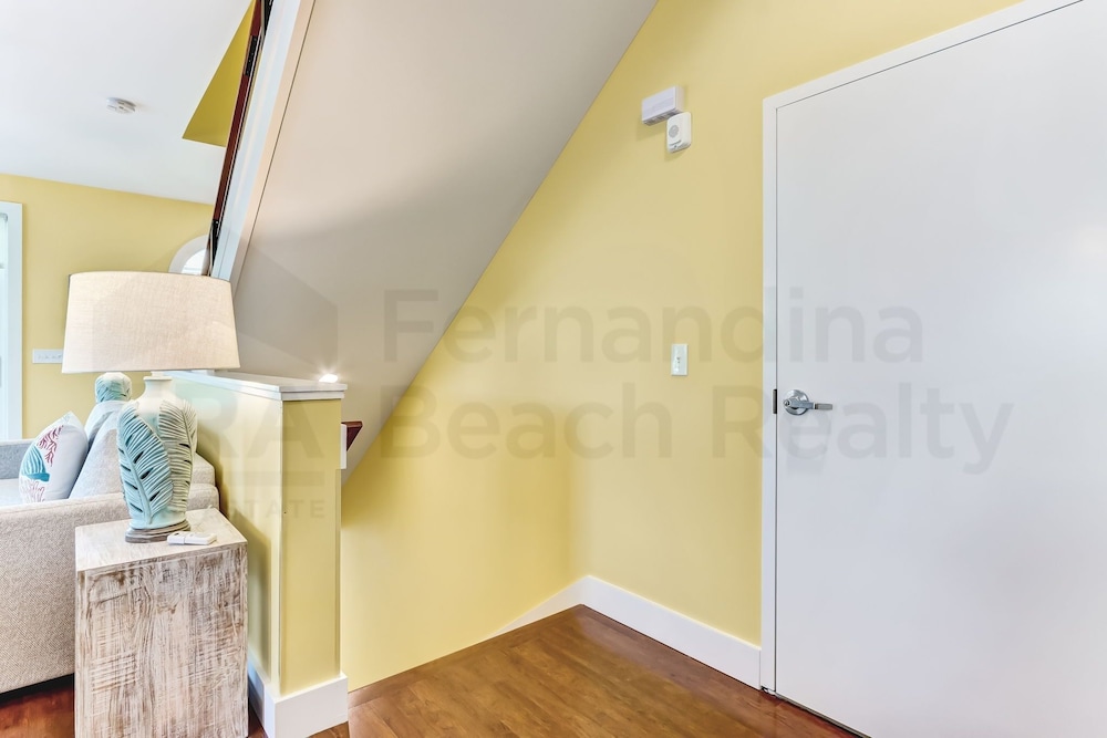 391 South Fletcher 7 Bedroom Home by RedAwning