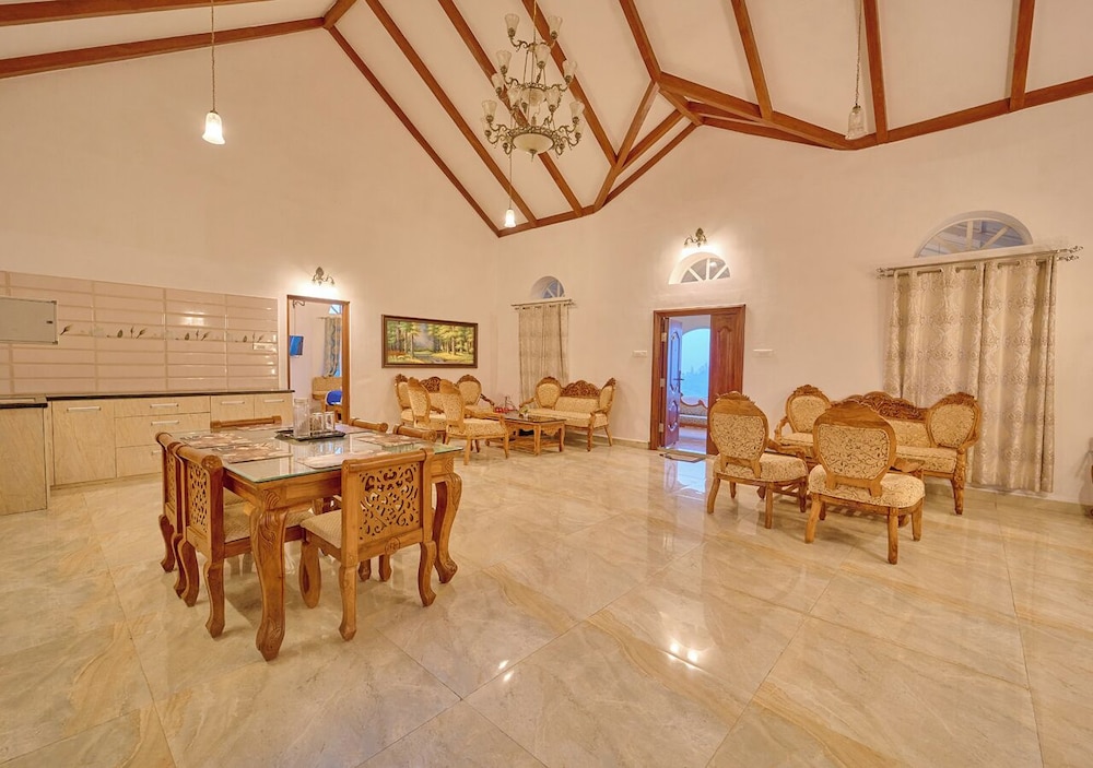 Emerald Stays Ooty by VOYE HOMES