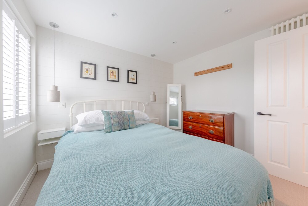 Stunning 2 Bedroom Flat With a Garden in Barnes