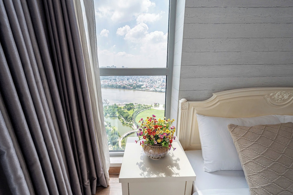 Urban Zen Saigon - Vinhomes Landmark 81
