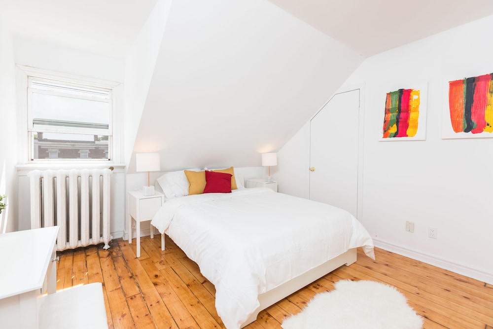 Applewood Suites - Palmerston Avenue - Image 4