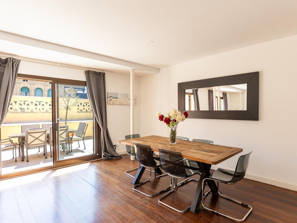 Apartamento Tico con Terraza