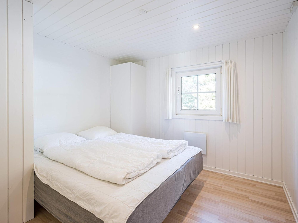 8 Person Holiday Home in Blavand view 4