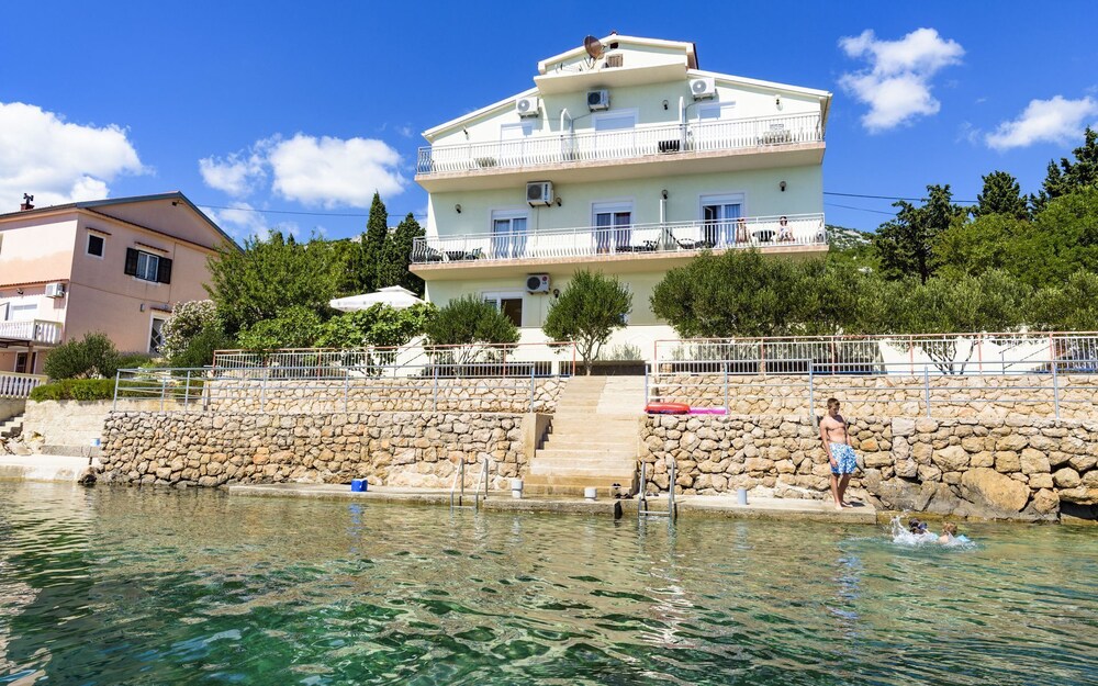 Toma - 5m From the sea With Parking - SA3 view 5