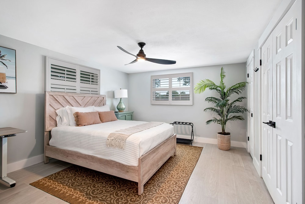 Sarasota Resort-like Living Near Siesta Key For 10