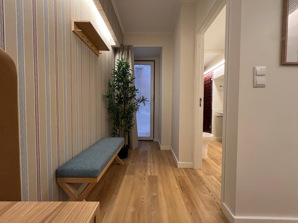 Santos · Designer Retreat: 1 Bedroom apt
