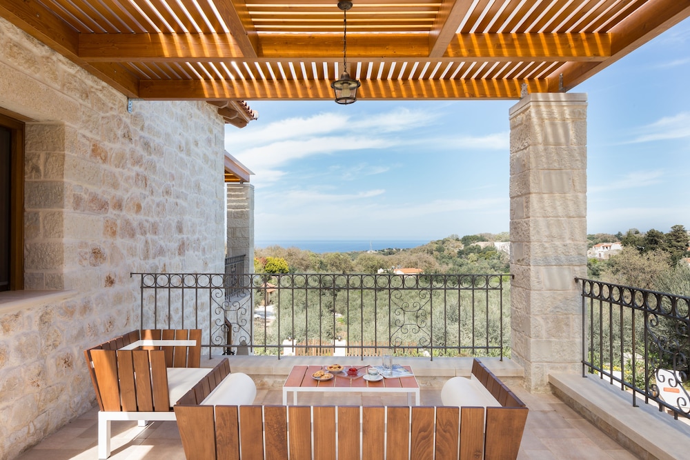 Vederi Estate