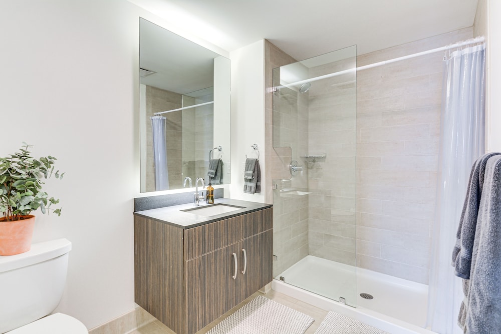 Modern Springfield Apartment ~ 7 Mi to Downtown!