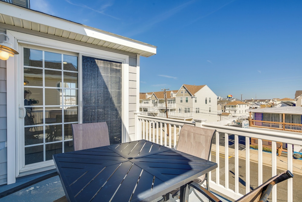 Half-mi to Wildwood Boardwalk: Family-friendly Apt