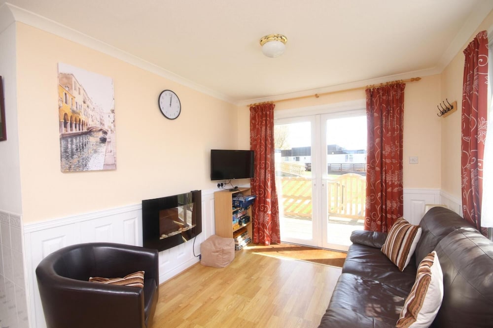 7A Medmerry Park 2 Bedroom Chalet view 2
