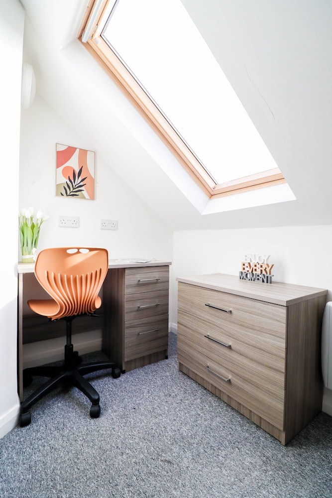Cosy and Bright 1-bedroom Stay