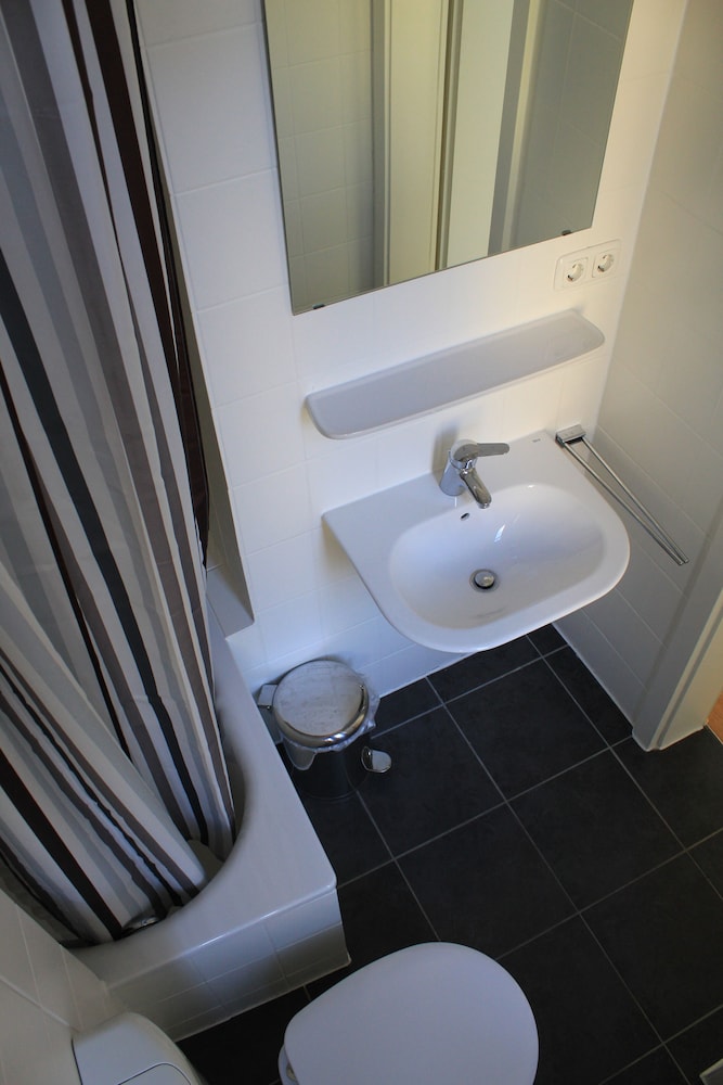 Frankfurt Vacations - FreddApp One - Property Image 12