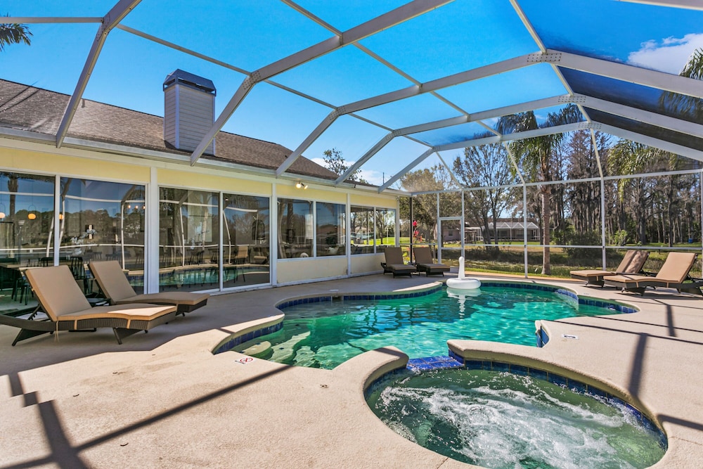 Luxe Waterfront Hideaway w Pool & Pirate Ship Dock