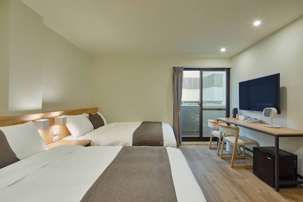 Stay Easy Inn