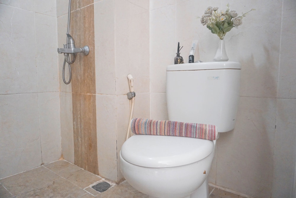 Comfort Studio Taman Melati Margonda Apartment