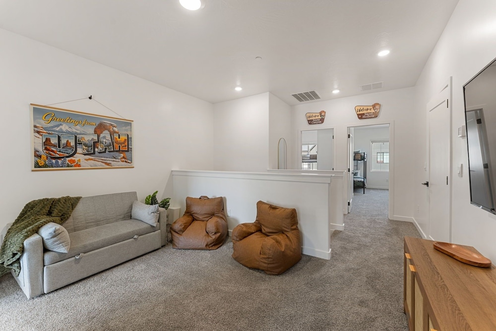 Adventure Basecamp 4 Bedroom Townhouse