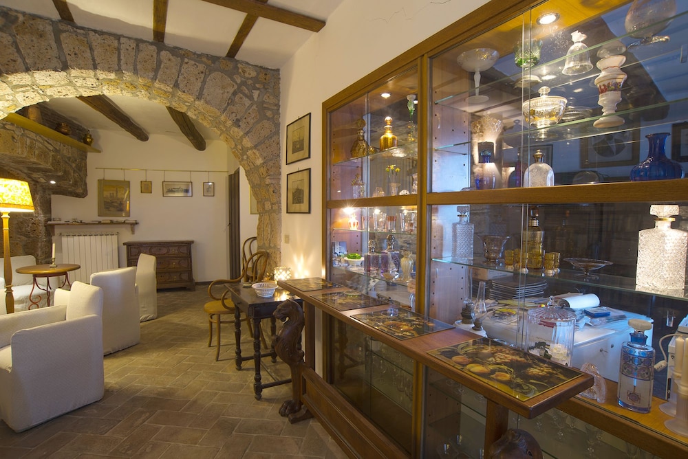 Castello Di Proceno Albergo Diffuso view 5
