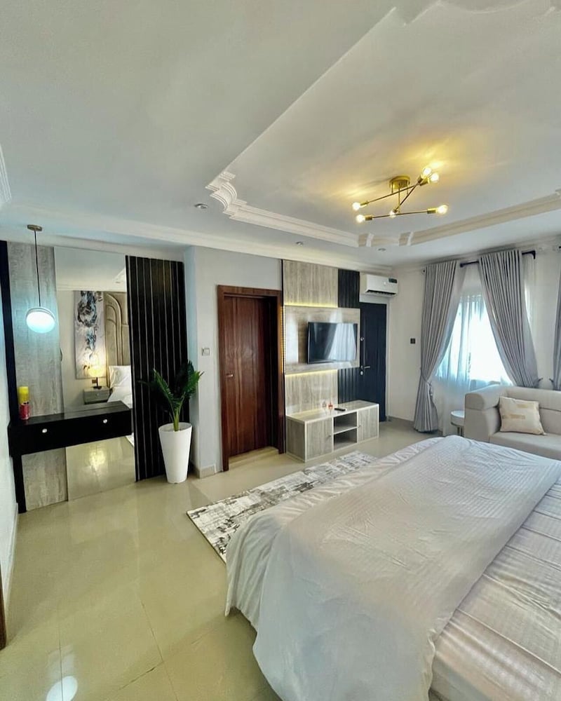 Mic - Della Apartment