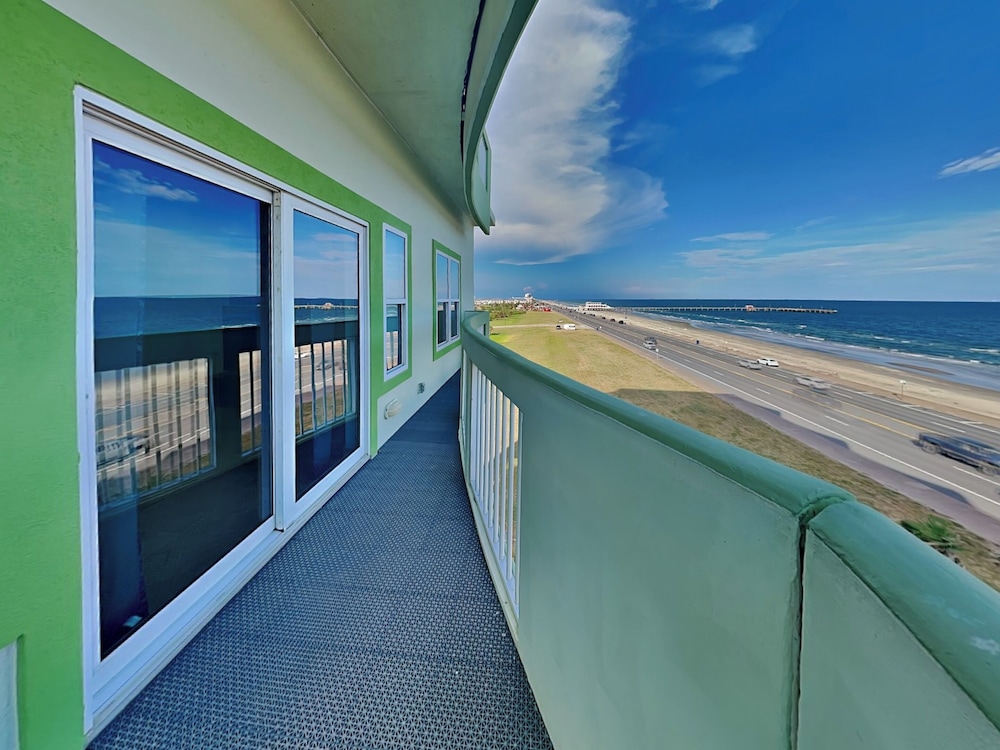 Sea Breeze by Ryson Vacation Rentals