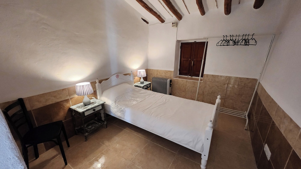 Casita-1 To 7guests-private/pool-patio-bbq-parking
